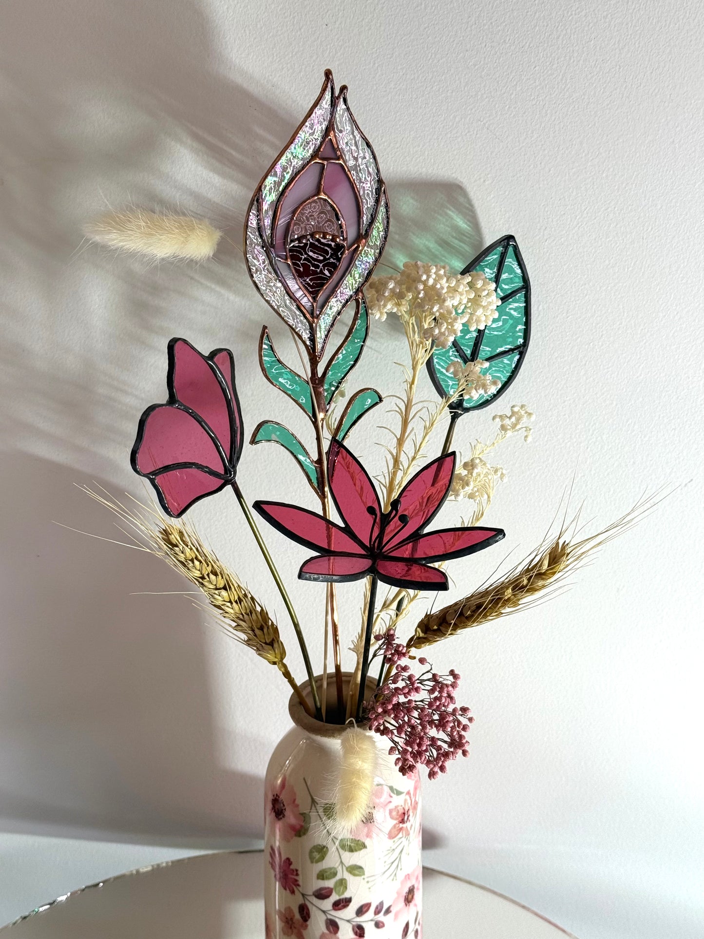 Stainedglass Peacock feather flower stem