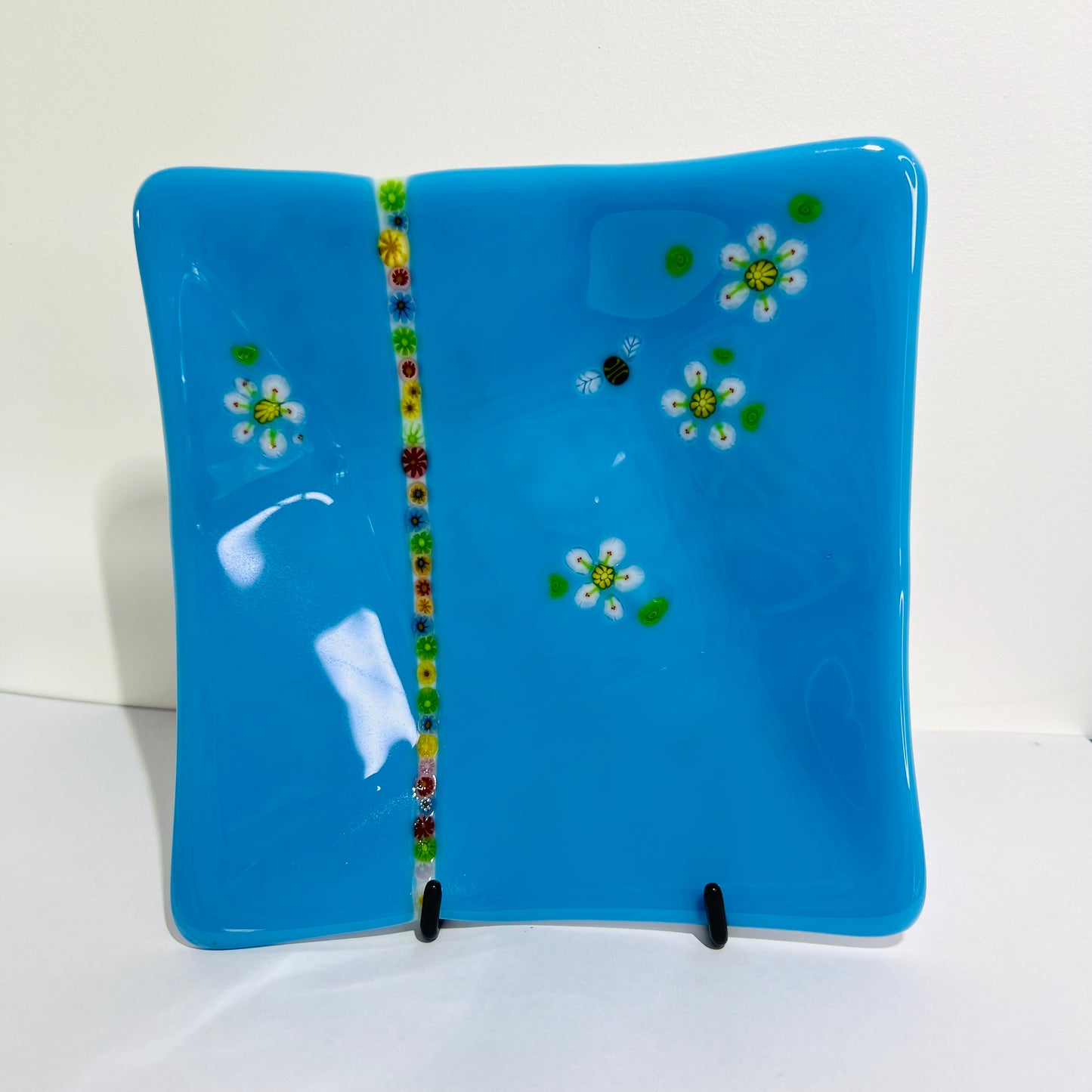 Millefiori small square dish - Blue with Bee feature