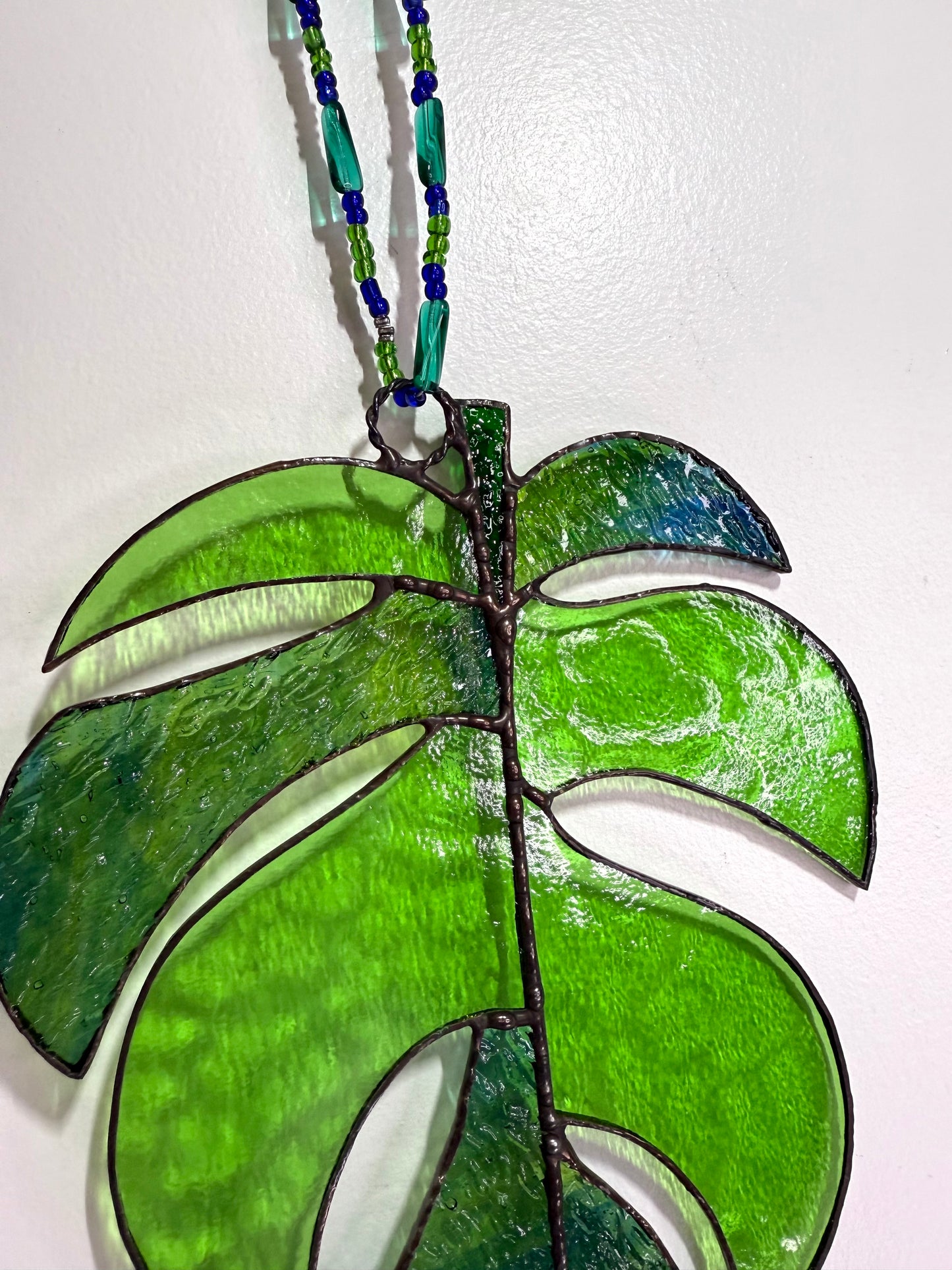 Handcrafted Stainedglass Leafy green suncatcher - Leaf Window Ornament & Home Decor
