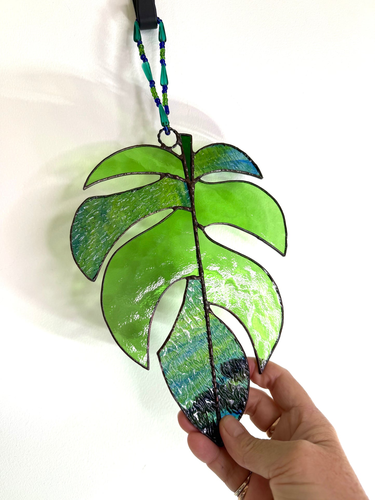 Handcrafted Stainedglass Leafy green suncatcher - Leaf Window Ornament & Home Decor