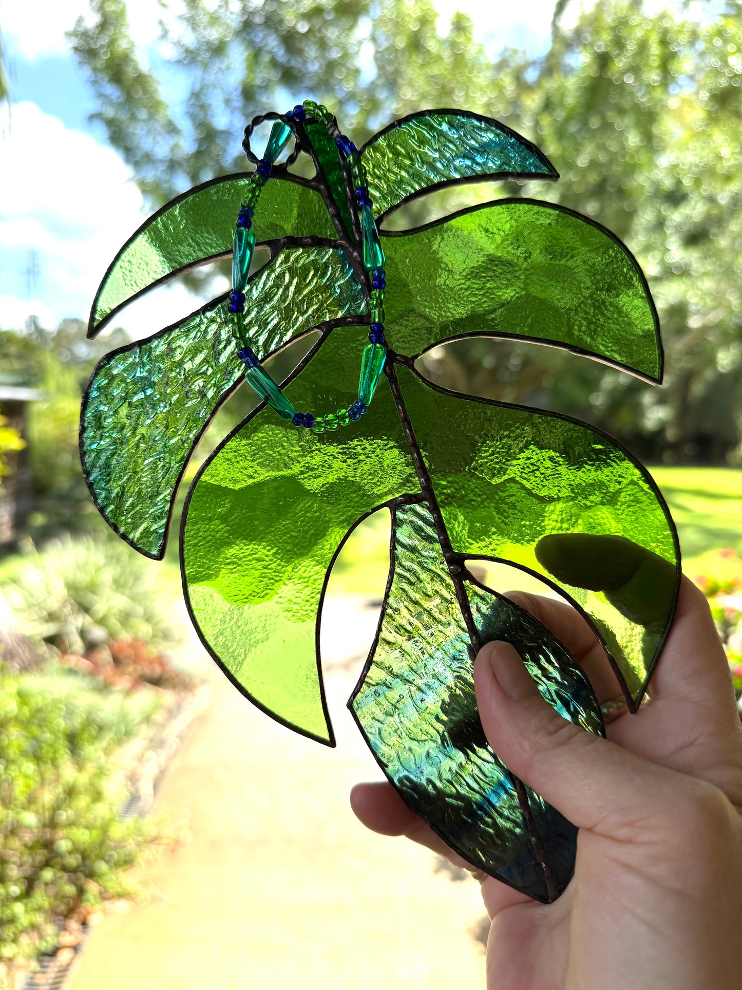 Handcrafted Stainedglass Leafy green suncatcher - Leaf Window Ornament & Home Decor