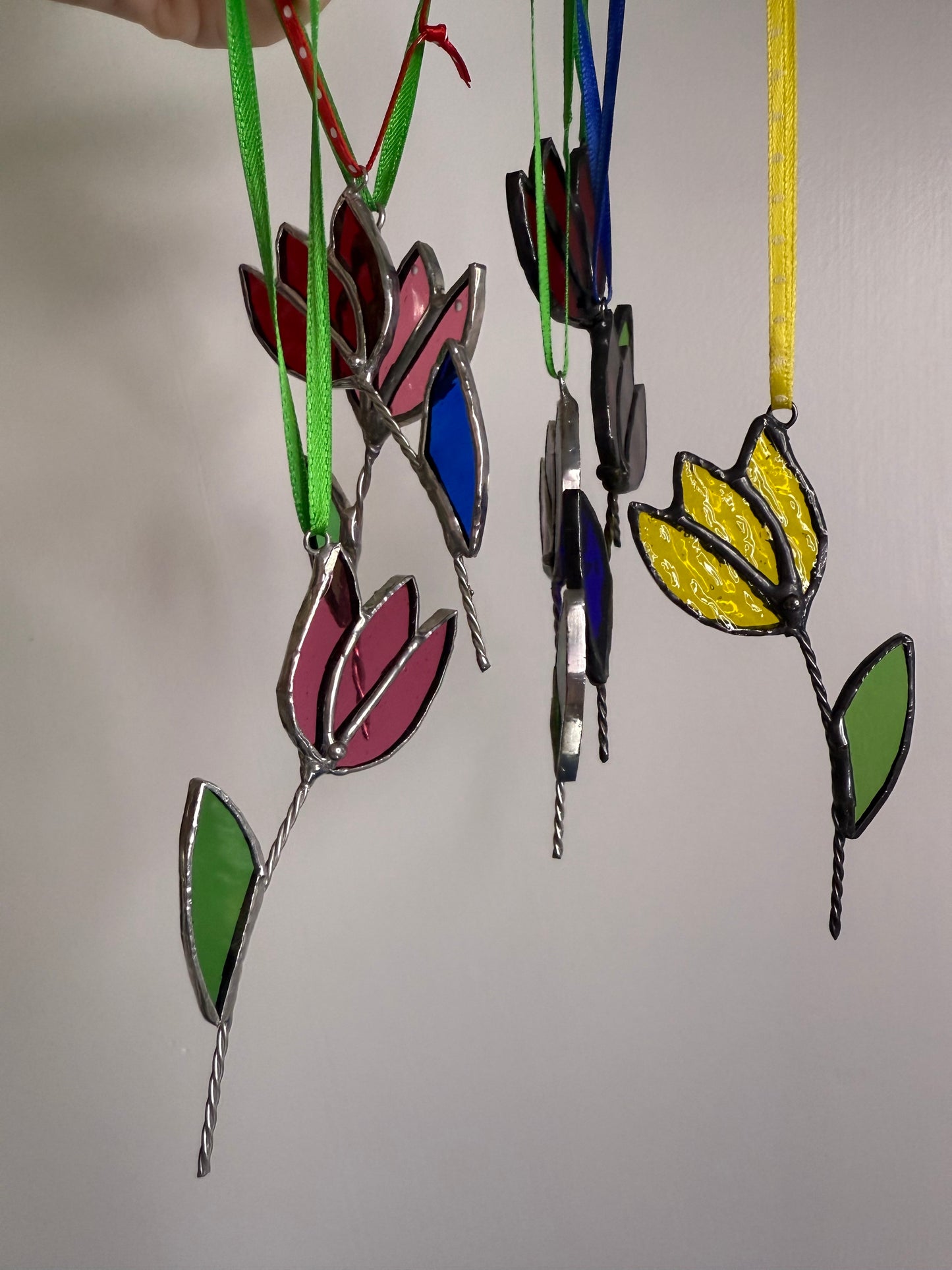 Handcrafted Stainedglass Tulip Suncatcher - Flower Window Ornament & Home Decor